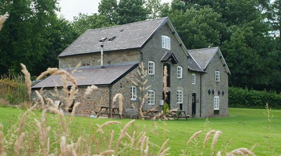 Clun Mill Youth Hostel - Our Home For The Weekend