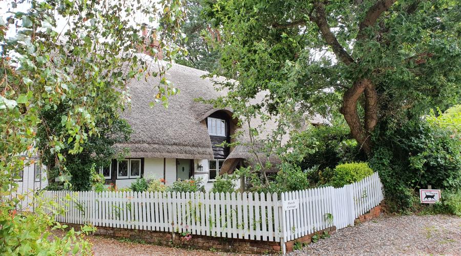Cottage, Church Lane, Tadley, near Basingstoke