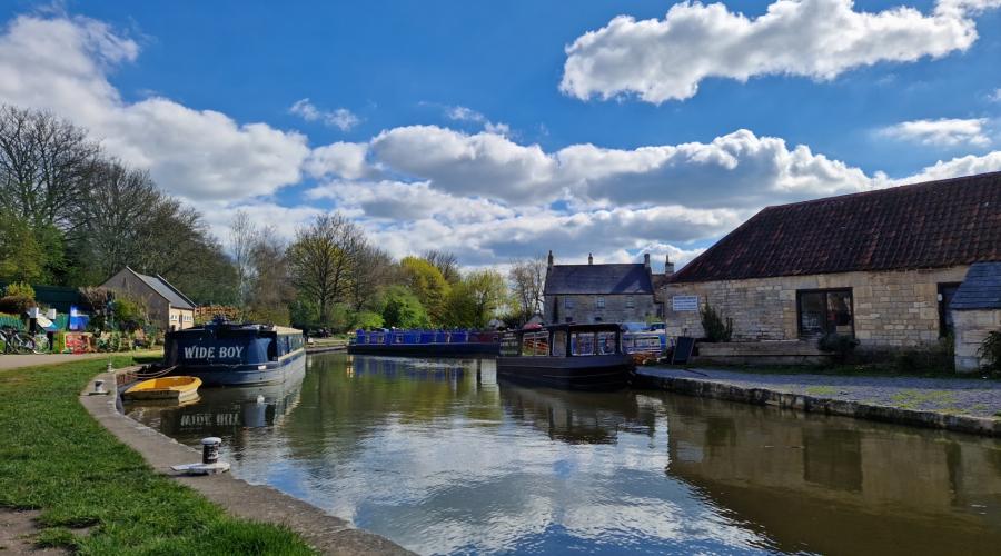 Kennet and Avon canal in Bradford on Avon