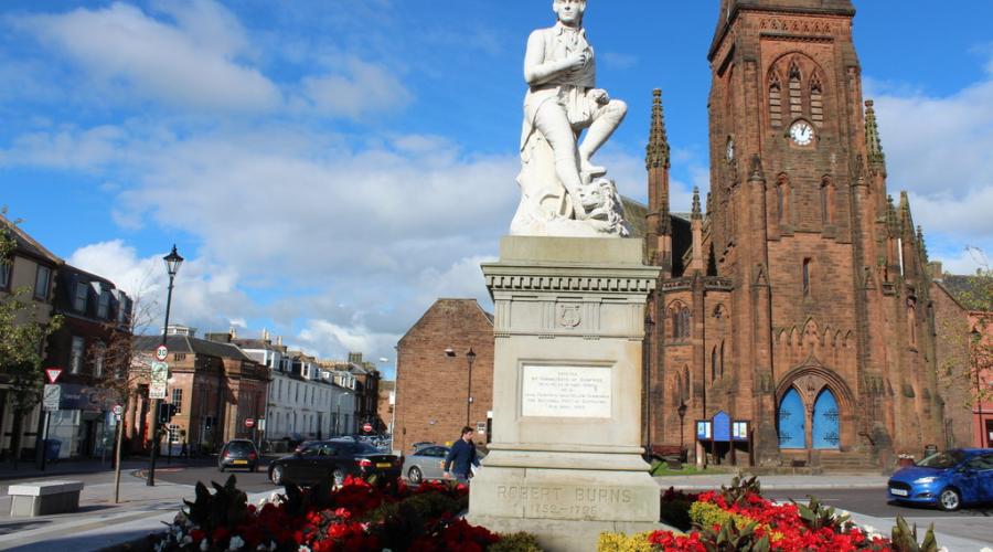 Burns' Statue and Greyfriars Kirk, Dumfries