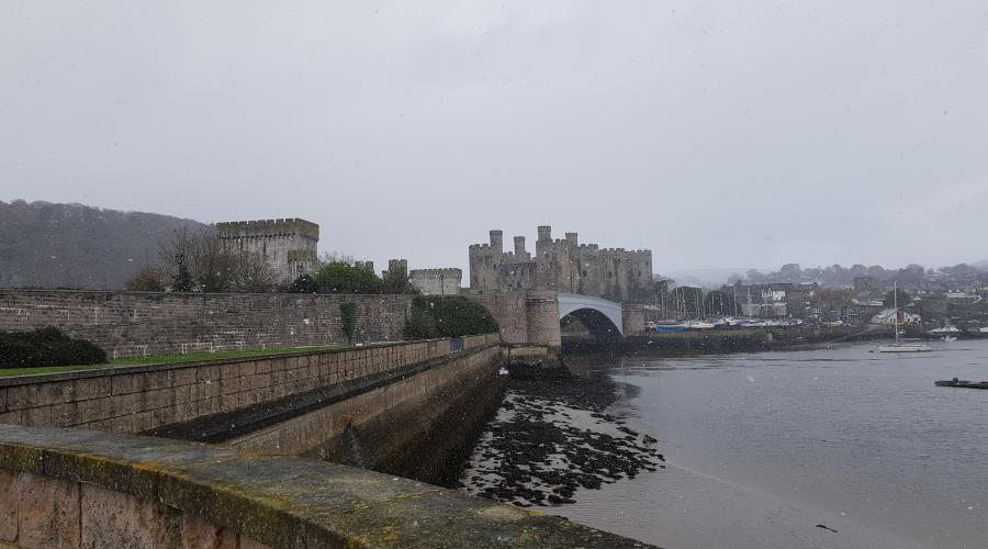 Conwy castle seen in the snow