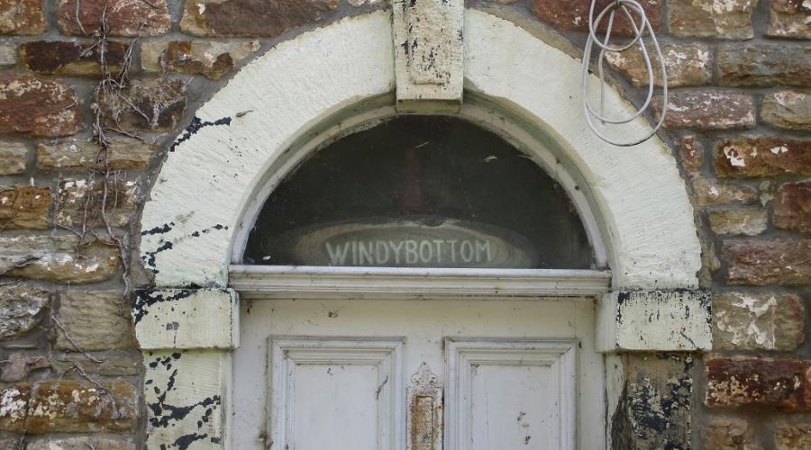 House nameplate Windy Bottom