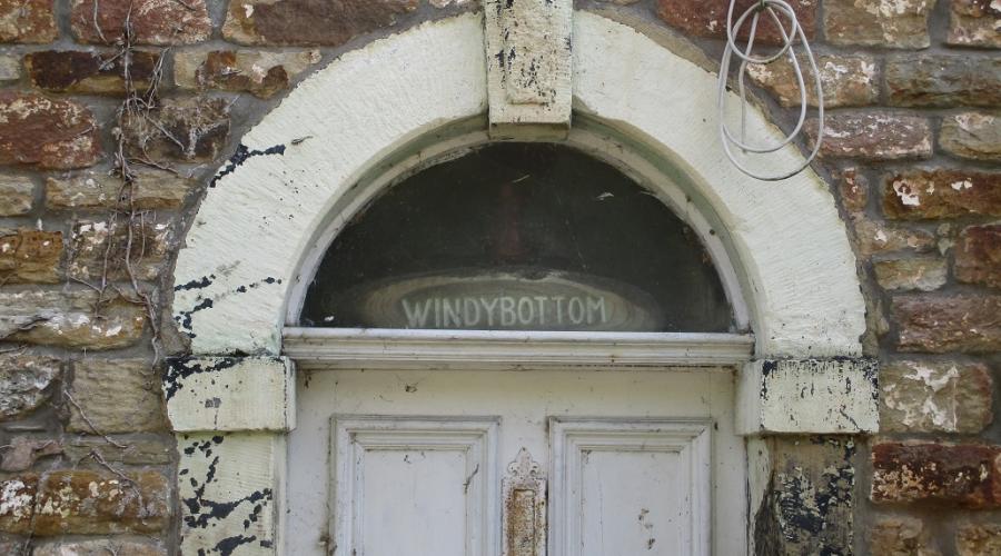 House nameplate Windy Bottom