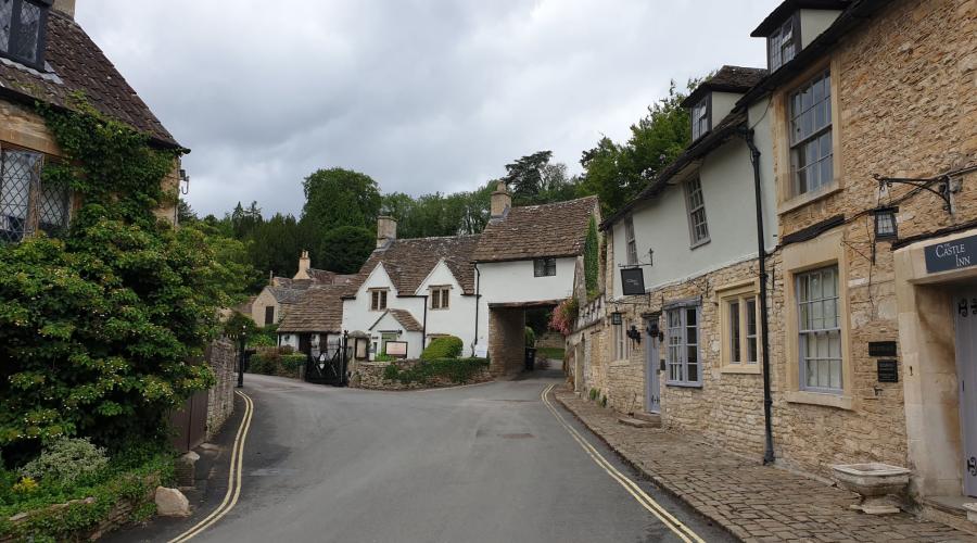 Castle Combe village buildings