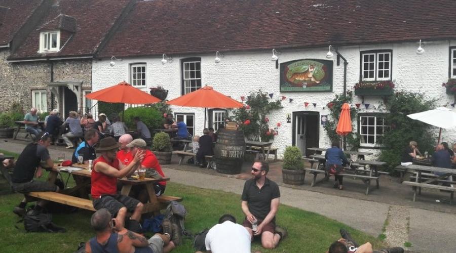 pub at east dean