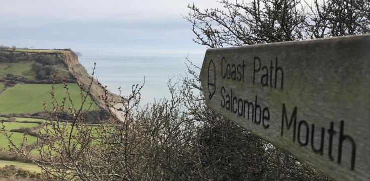 SWCP sign to Salcombe Mouth