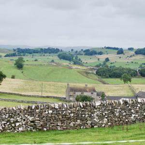 Manifold Valley Pixabay Free Use